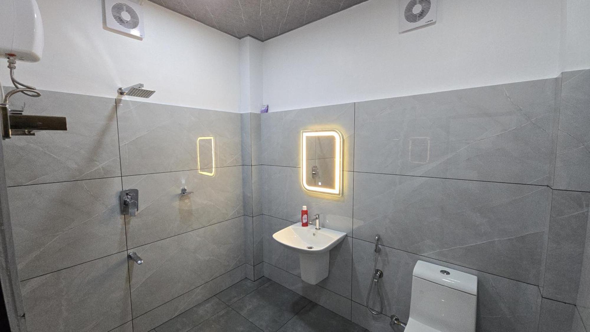 Pradeep'S Backwater Villa Kochi Exterior photo